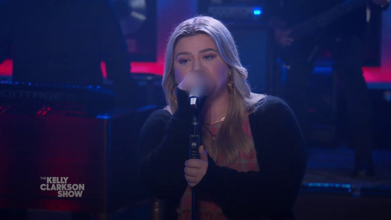 Kelly Clarkson delivers brutal blow to ex-husband Brandon Blackstock