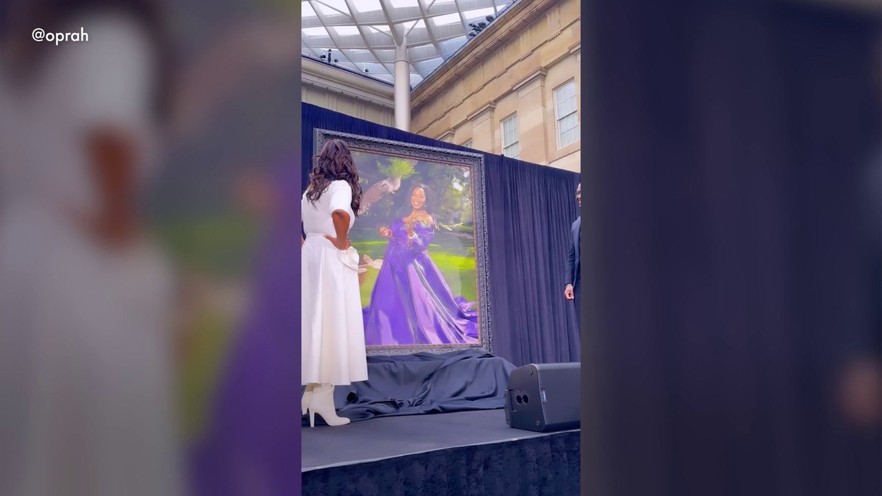 Oprah Winfrey wows in white