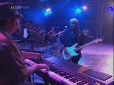 Buddy Guy (You Give Me) Fever Glastonbury 08