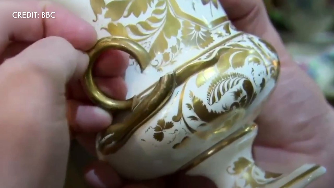 Relive the moment Charles Hanson broke an antiq...