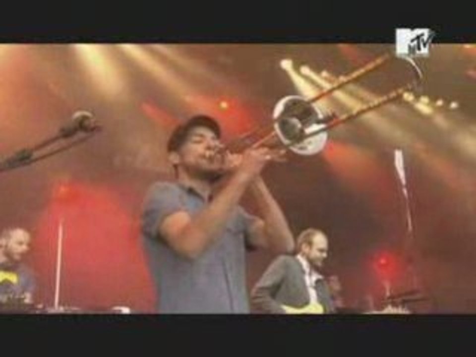 Campus Invasion - Clueso - Bleib Hier