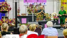Gartenbaumesse Tulln  200.000 Blumen auf floraler Reise durch England