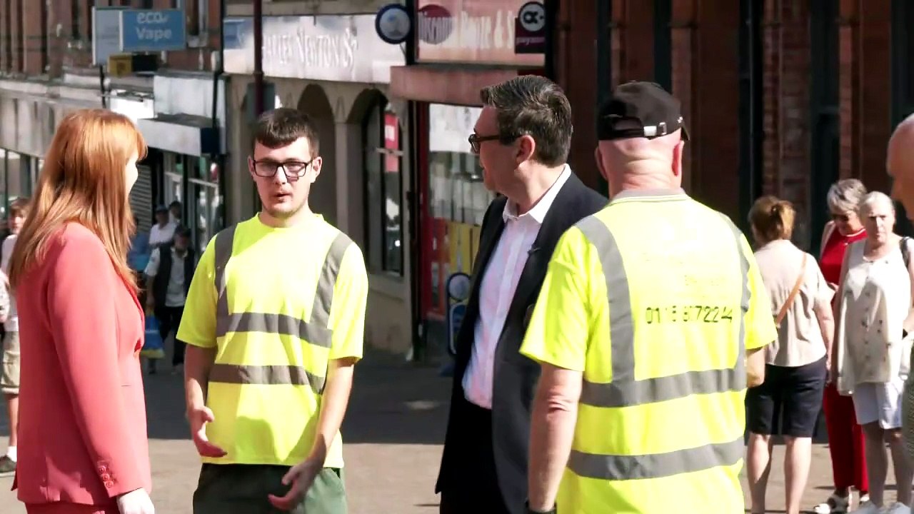 PM stopped in his tracks by member of public