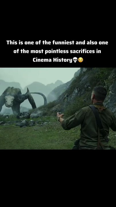 This is one of the funniest and also one of the most pointless sacrifices in Cinema History💀