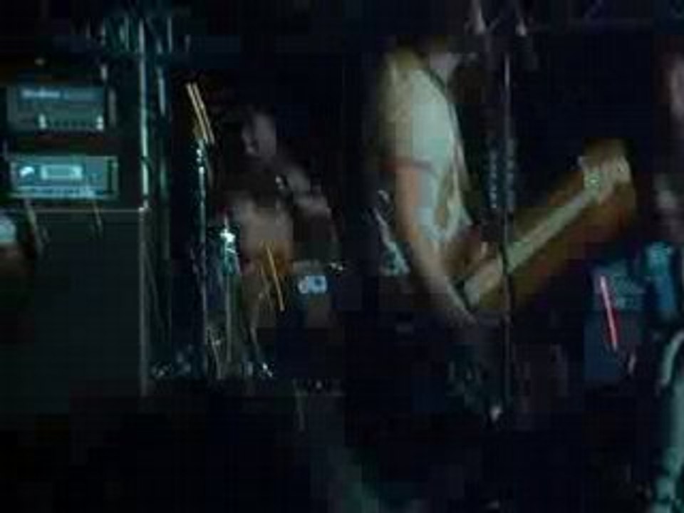 le strip tease de chuck!! :d