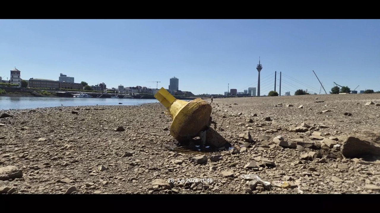 Rhein - Niedrigwasser Düsseldorf | 28. Juli 2026 | Pegelstand 22 cm