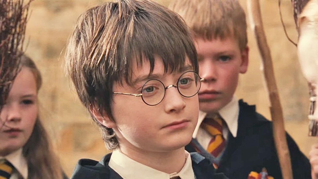 Harry Potter à l'école des sorciers Bande-annonce (2) VF