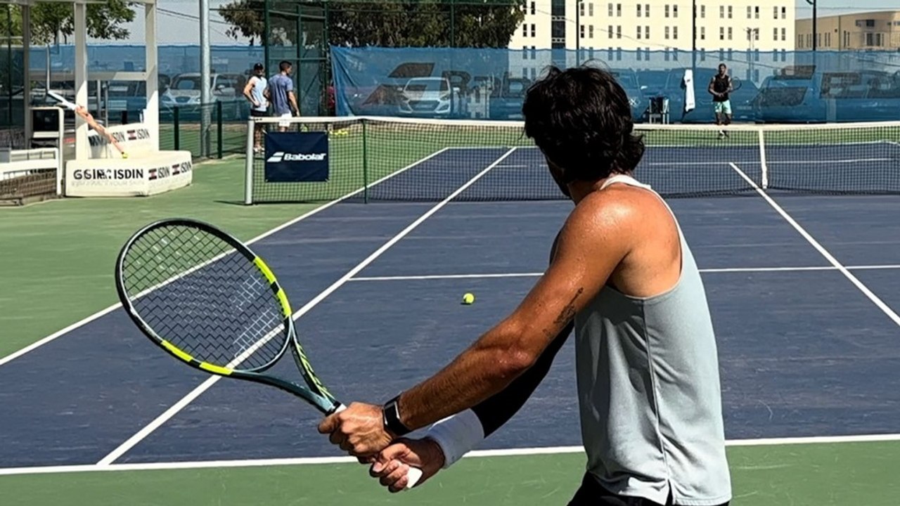 Alcaraz acelera hacia el US Open con otro intenso entrenamiento en Murcia