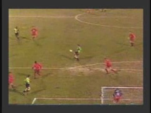 Eric Cantona - Manchester United vs Swindon