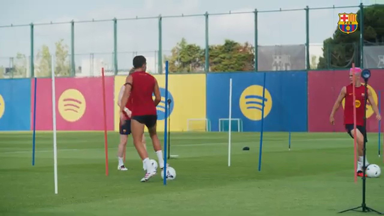 Kounde vuelve a los entrenamientos, entrenamiento completo del Barça