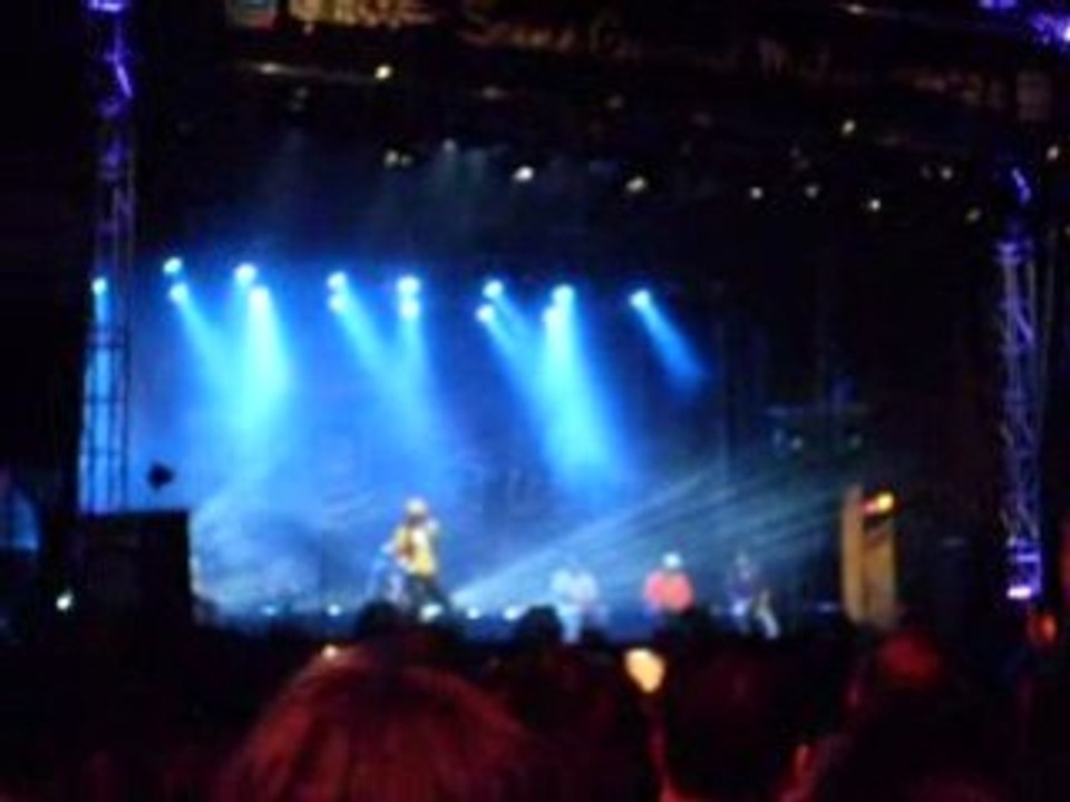 Solo guitare Naturally 7 au festival de jazz 2008 Montréal