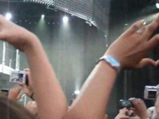 tokio hotel schwarz  et stich ins gluck