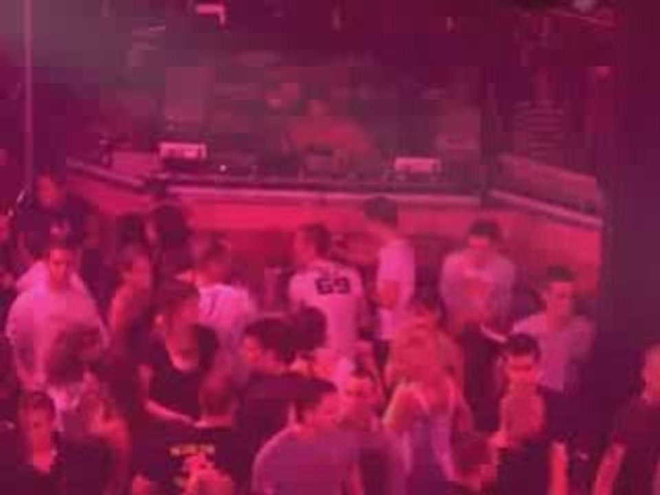 Binum @ Métropolis 11-07-2008 06 Derb