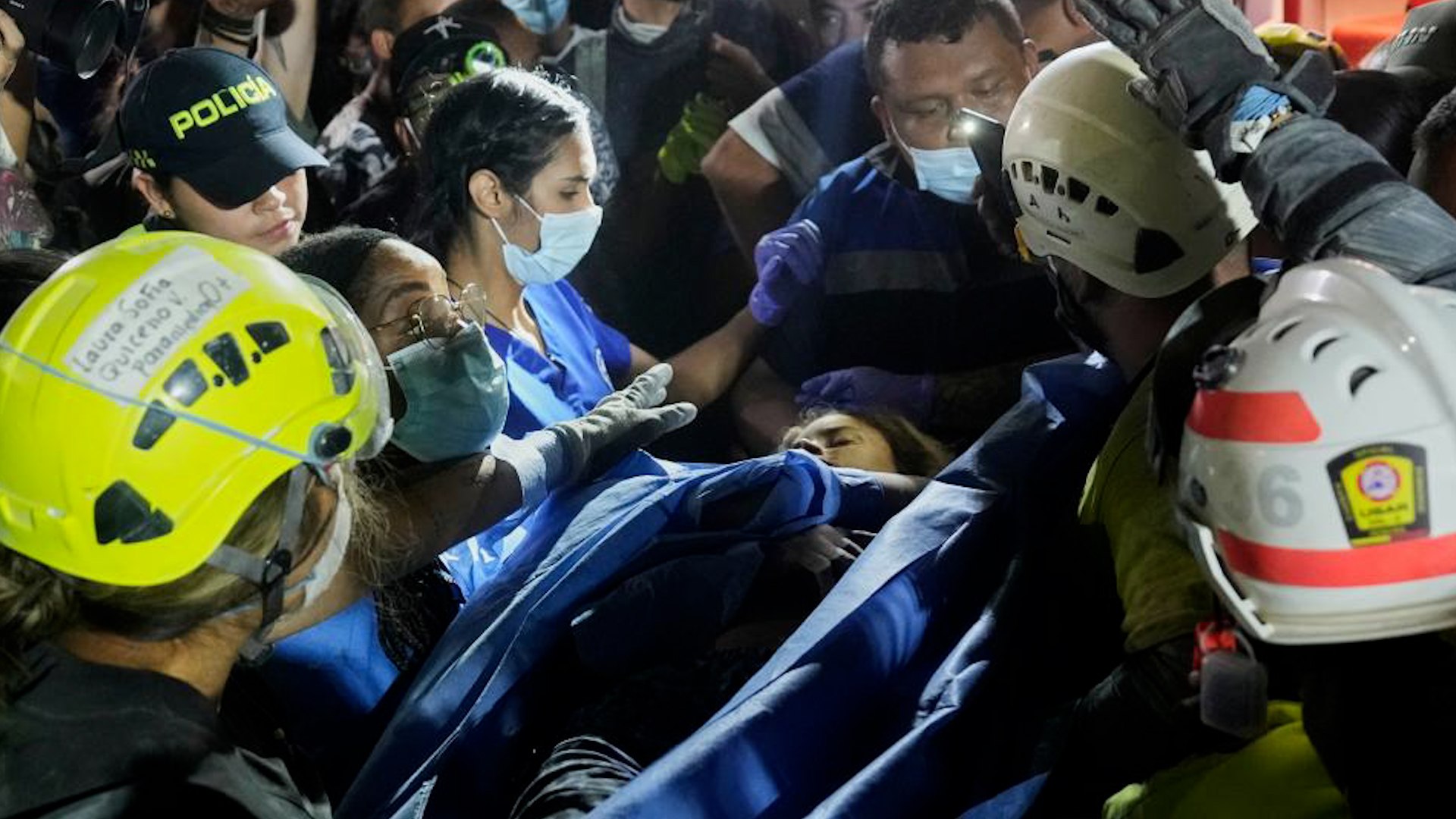 De la tragedia al milagro en el seísmo de Colombia: varios menores fallecen y un bebé sobrevive junto a su madre