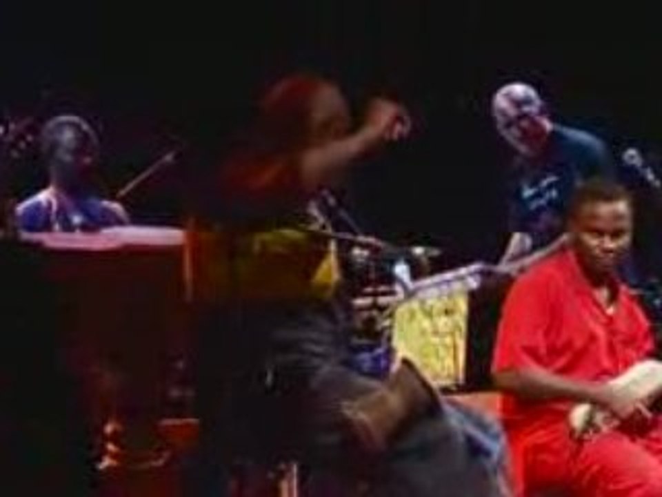 Pas Assez De Volume 3/10 L'OMC