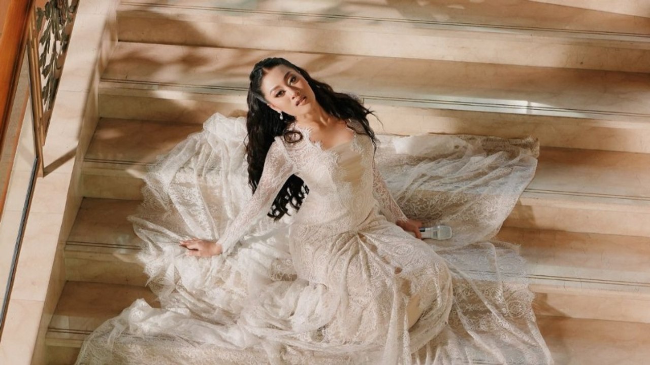 Aisha Retno Buat Persembahan Memukau, Bawa Lagu 'Oscar Winning Tears'