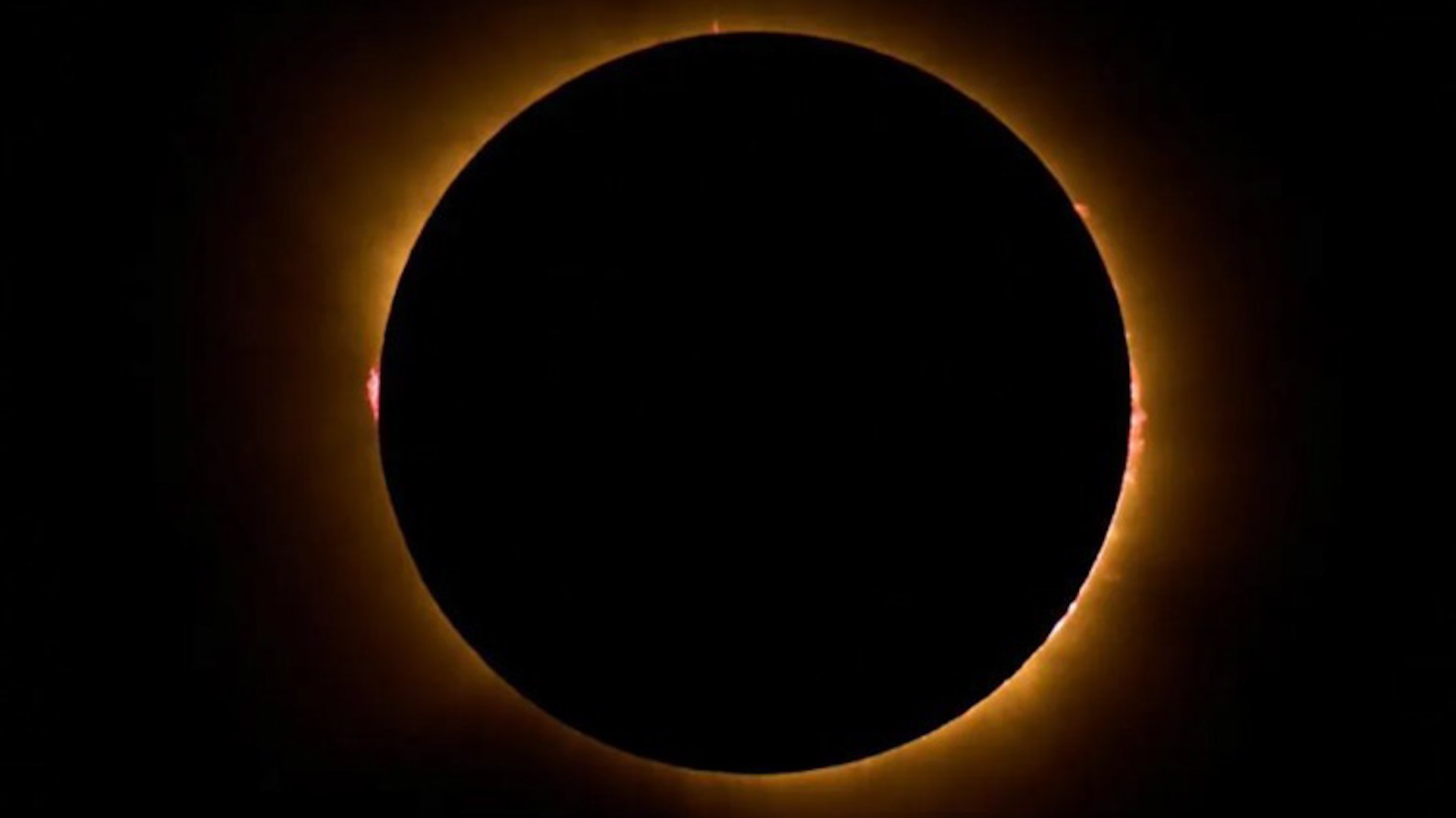 El eclipse sobrecoge a media España