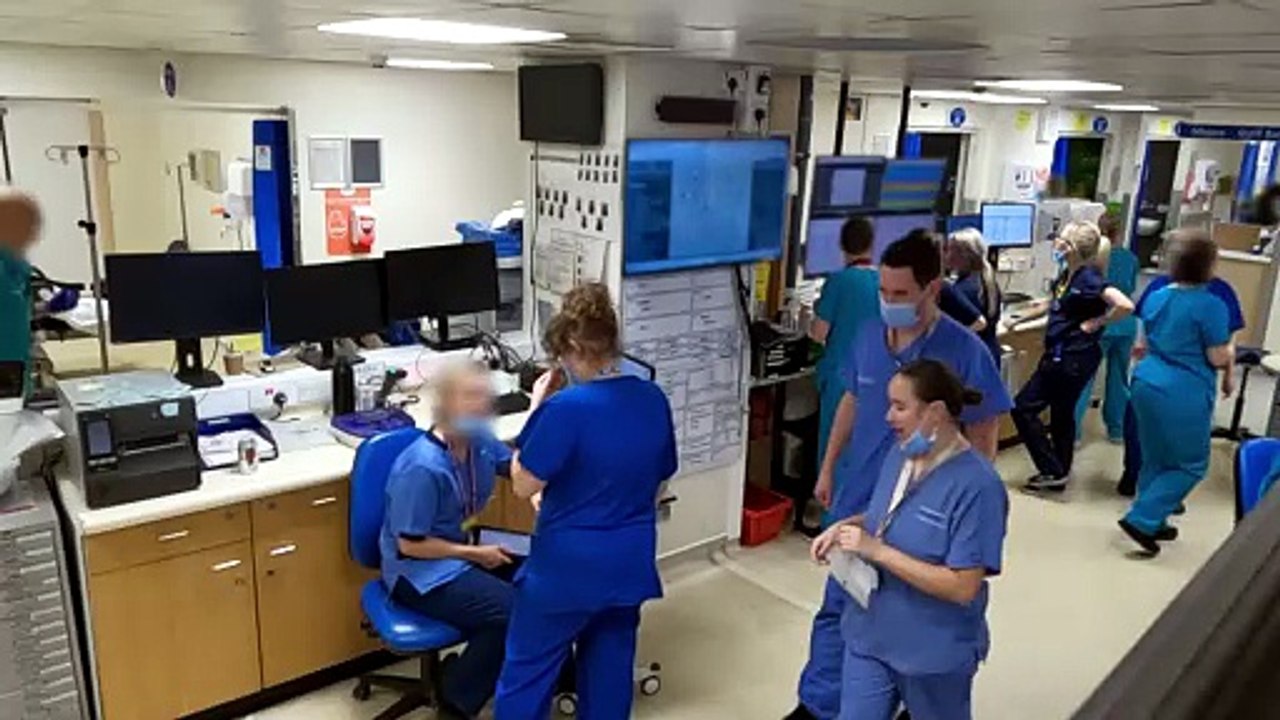Casualty 24 7 Every Second Counts S12E01 MY5