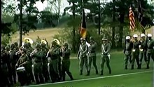 Batallón de cazadores de reserva 742 en formación de desfile (1976)