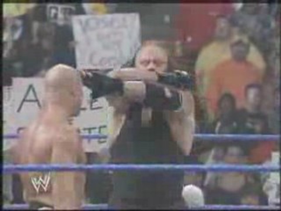 The Undertaker chokeslam &tombstone piledriver on Mark Henry Vidéo