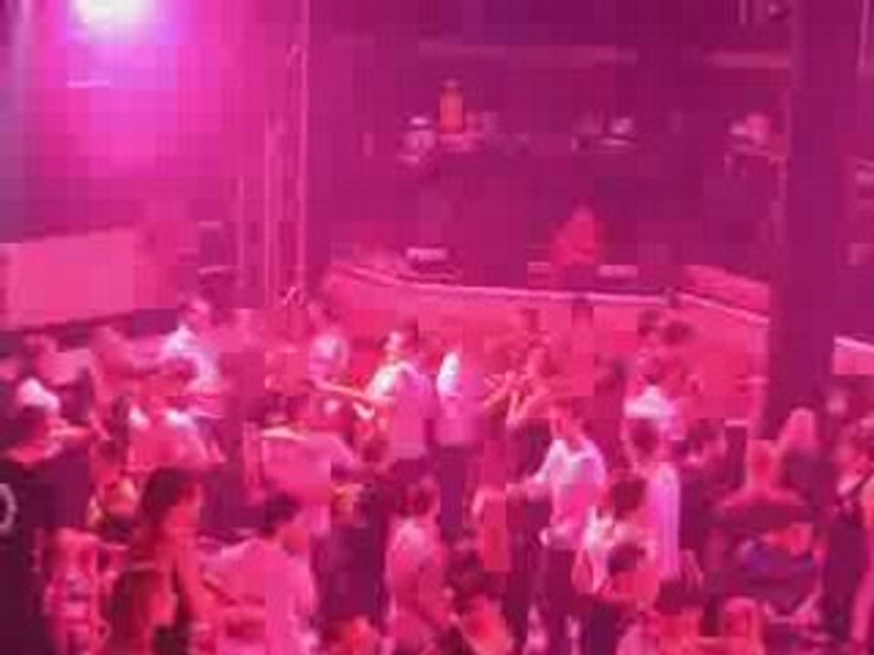 Binum @ Métropolis 11-07-2008 09 R&B sux 2008