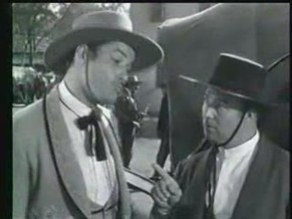 Générique et courte intro de Zorro avec Guy williams