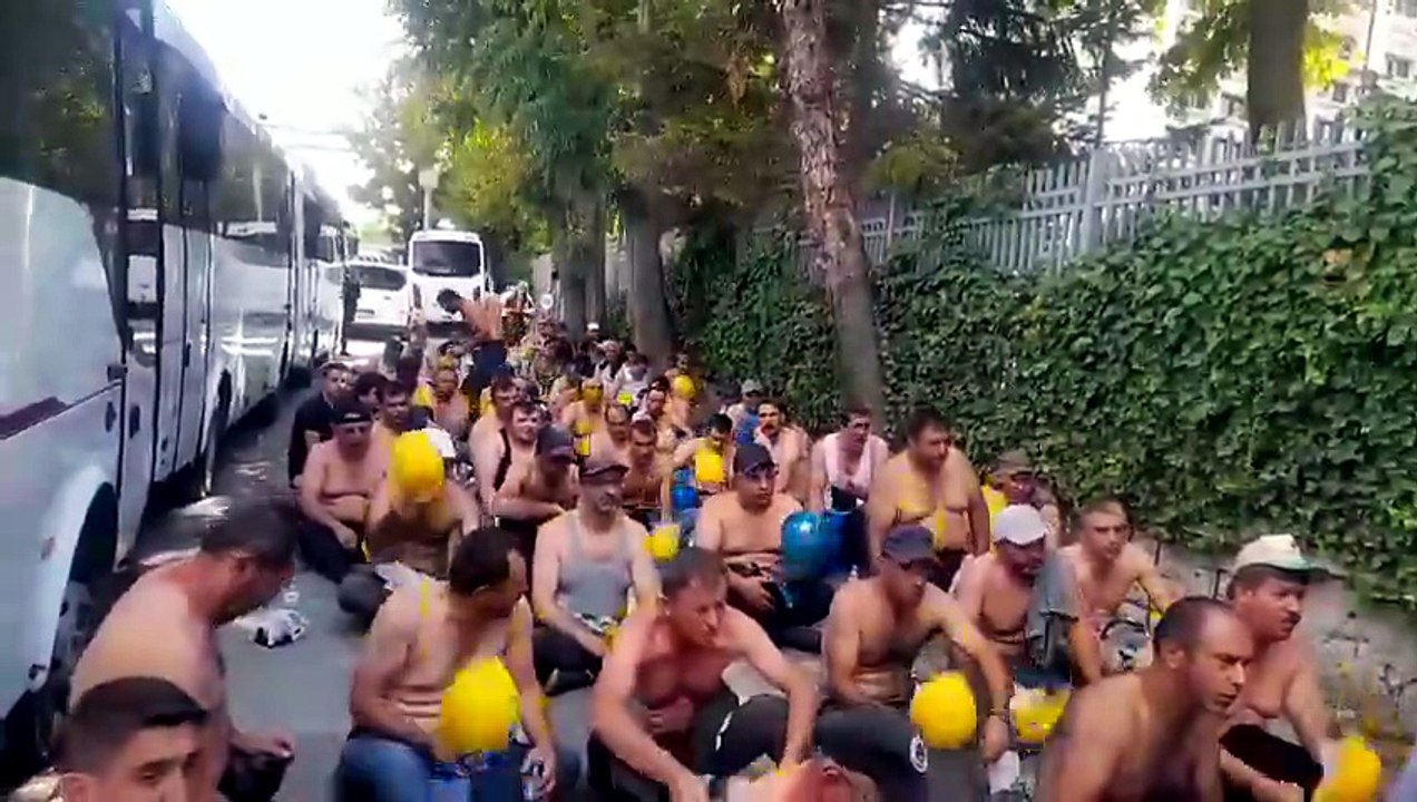 Maden işçilerinin eylemi sürüyor: Enerji Bakanlığı'ndan randevu talep ettiler