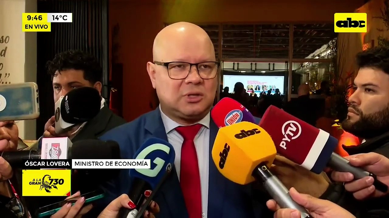 El ministro Óscar Lovera defiende plan del MEF_ _Hablar de fracaso es muy extremo_