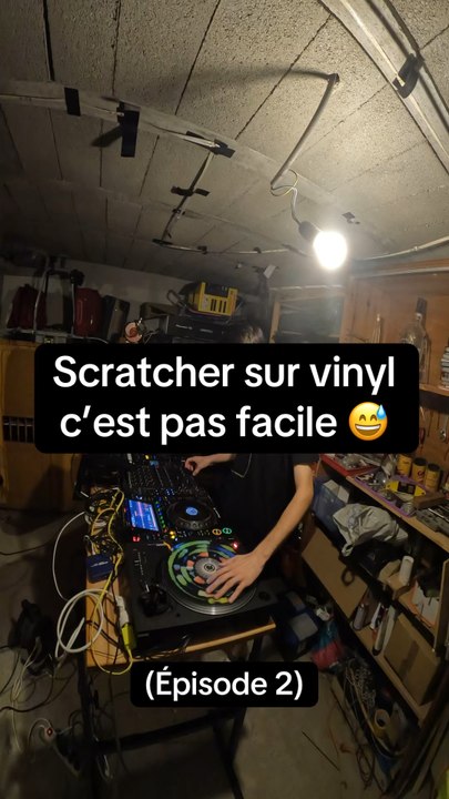 Scratcher sur vinyl = pas facile...😬#dj#vinyl#s...