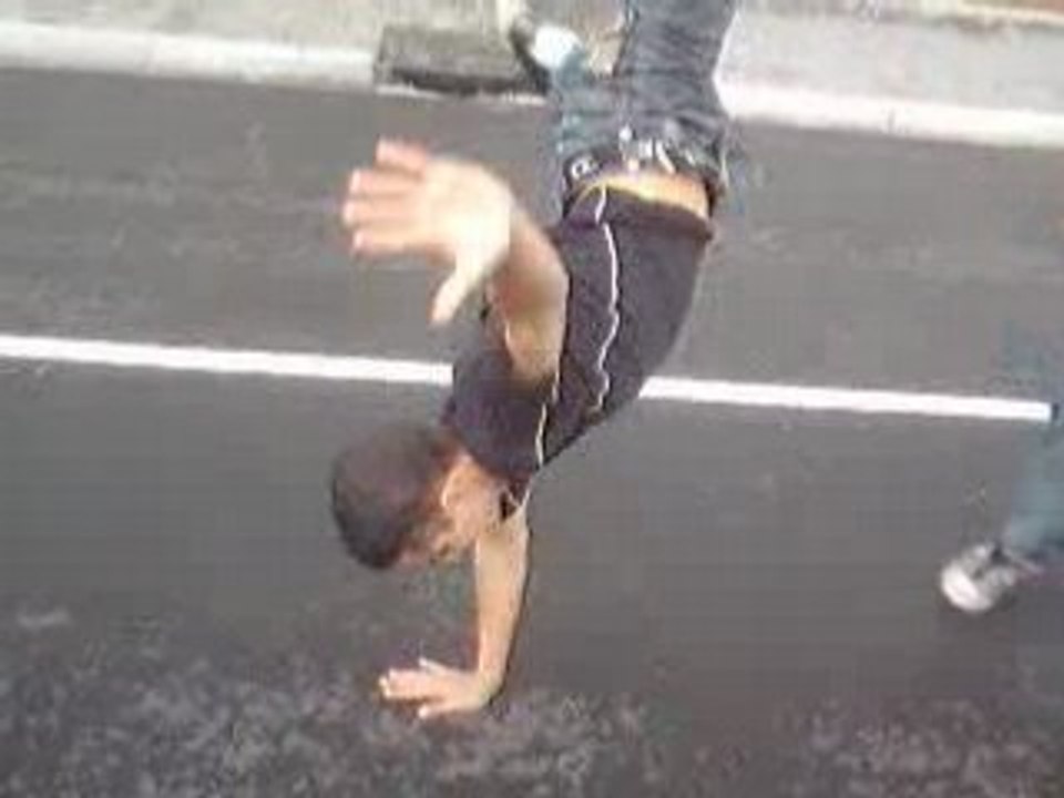 Yac break dance