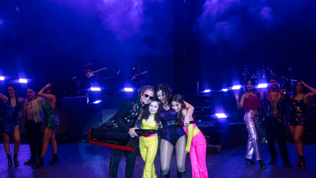 Aitana Derbez debuta en el Auditorio Nacional con "Sentidos Opuestos"