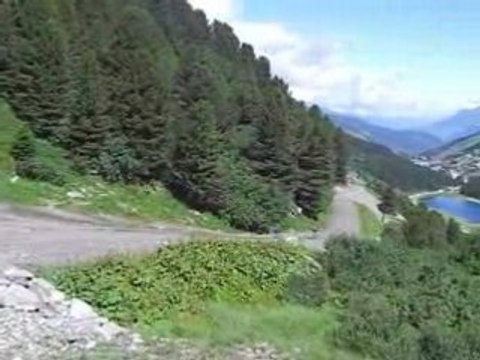 Arrivée sur courchevel rando vtt dans les trois vallèe