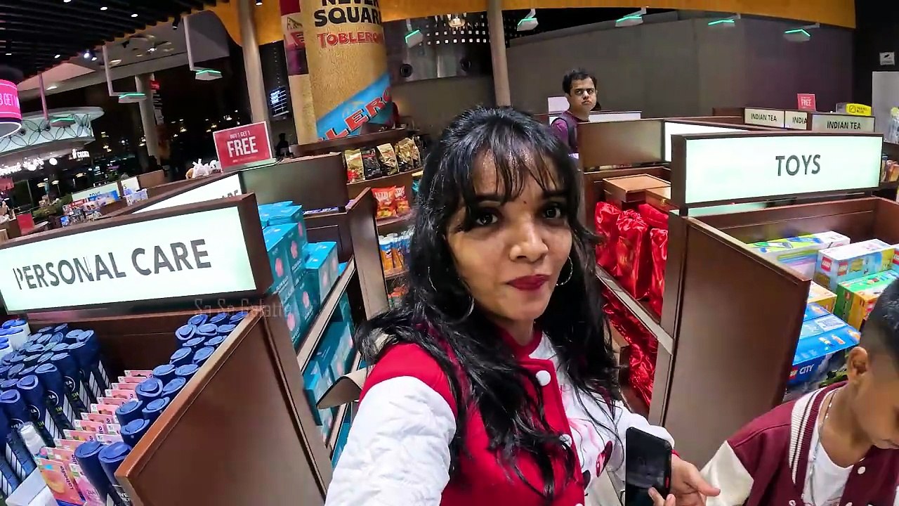 Singapore Travel Vlog Part 1 | Changi Airport, Jewel Rain Vortex | SaSeGalatta