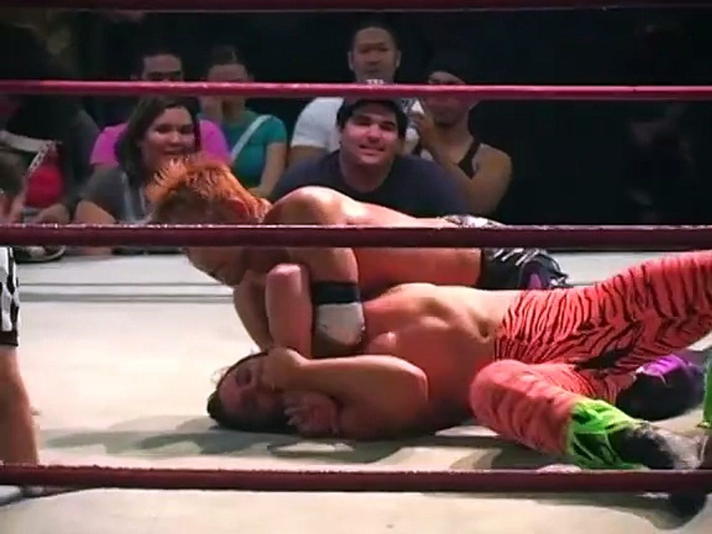 【3835】EGDE≪ WRESTLING HLU シングレット 赤 L-XL PWG] El Generico, Kevin Steen & Susumu Yokosuka vs. Matt Jackson