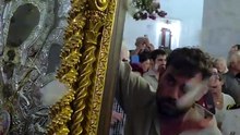 Δεκαπενταύγουστος – Με την Παναγία Τουρλιανή στους ώμους του ο Πολυδεροπουλος στη Μύκονο