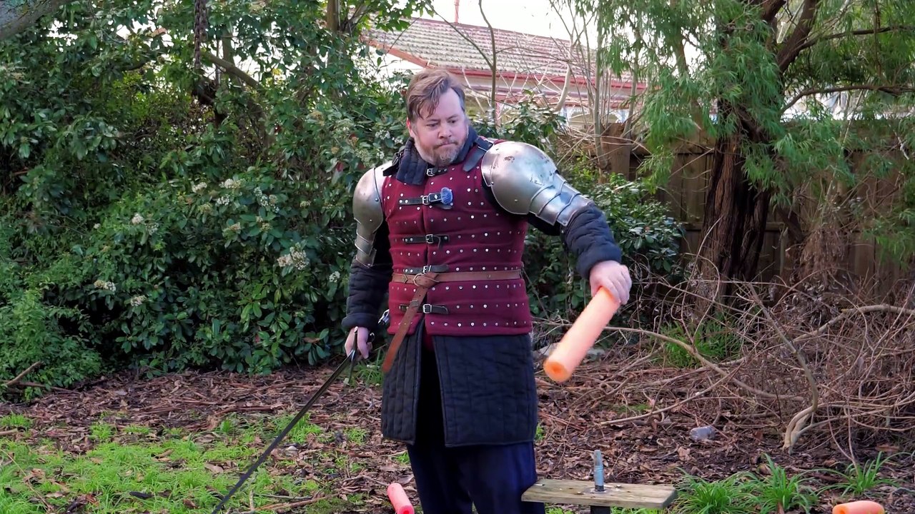 YES, a REAL battle ready Aragorn RANGER SWORD - Lord of the rings swordier REVIEW!