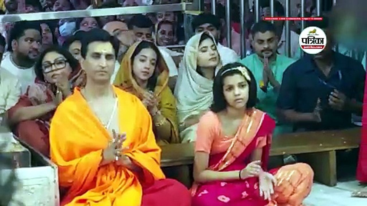उज्जैन में महाकाल की भस्म आरती में शामिल हुए कव...