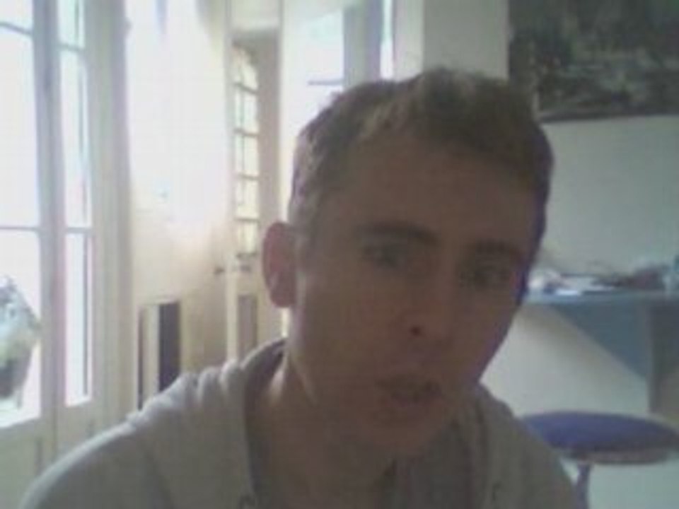 Wiwi égratigne "Un enfant c'est comme çà"