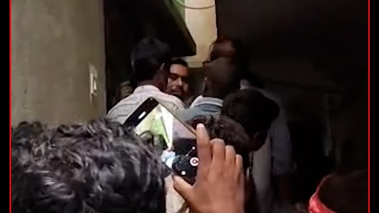 ममता के करीबी TMC विधायक आशीष बनर्जी का शव कार्...