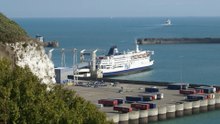 Zwangspause in Dover – Wenn ein Fernfahrer plötzlich Zeit hat