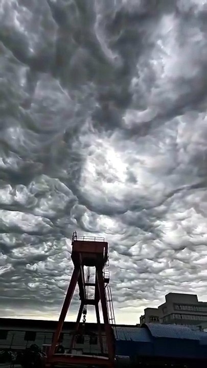 Asperitas Clouds: The Dramatic Wave-Like Wonders of the Sky