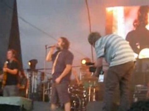 01 - Les Cowboys Fringants - le shack à hector au Lasemo