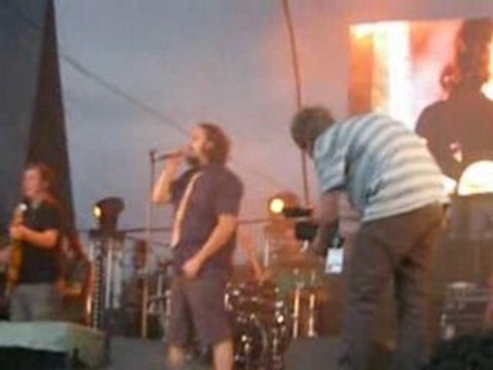 01 - Les Cowboys Fringants - le shack à hector au Lasemo