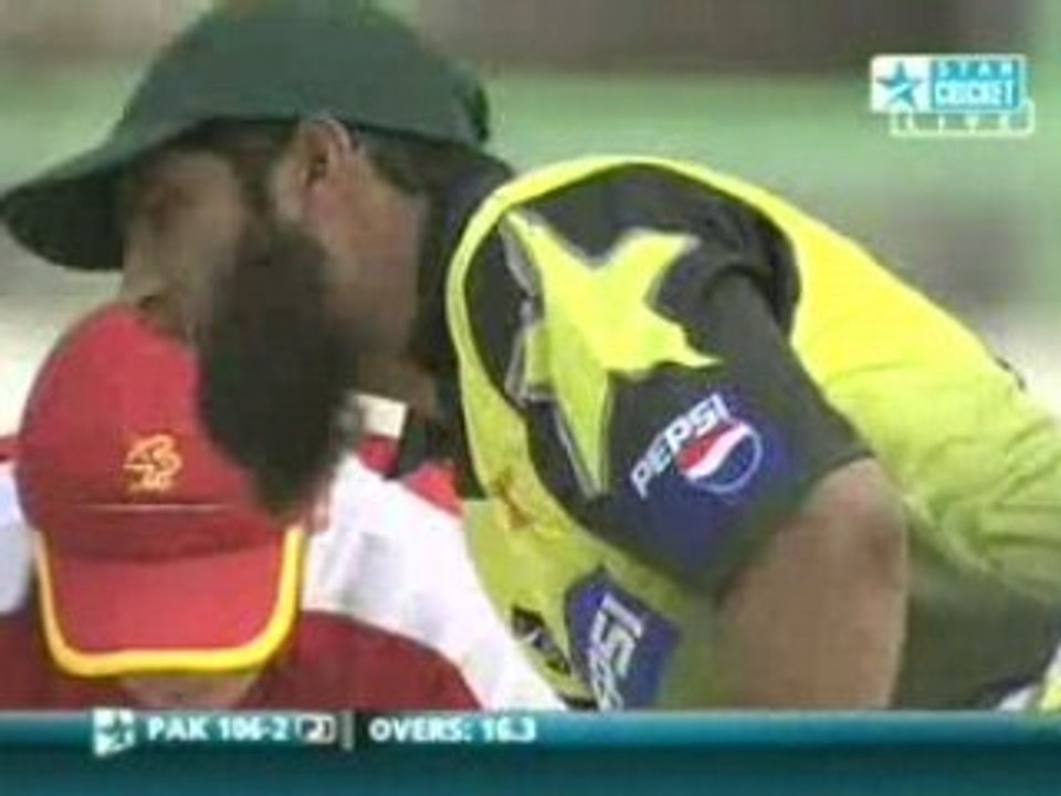 Hong Kong vs Pakistan | Irfan Ahmed | 17th Over | (21)