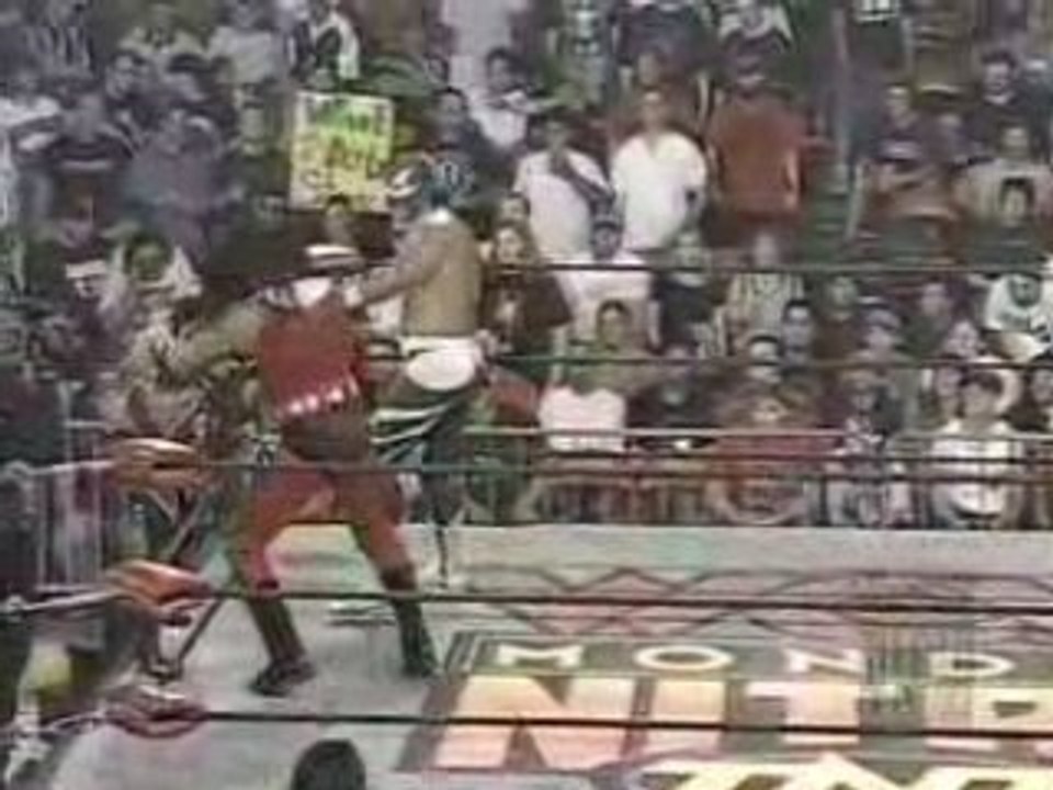 Nitro '98 - Rey Mysterio vs. Psychosis vs. Lizmark Jr.