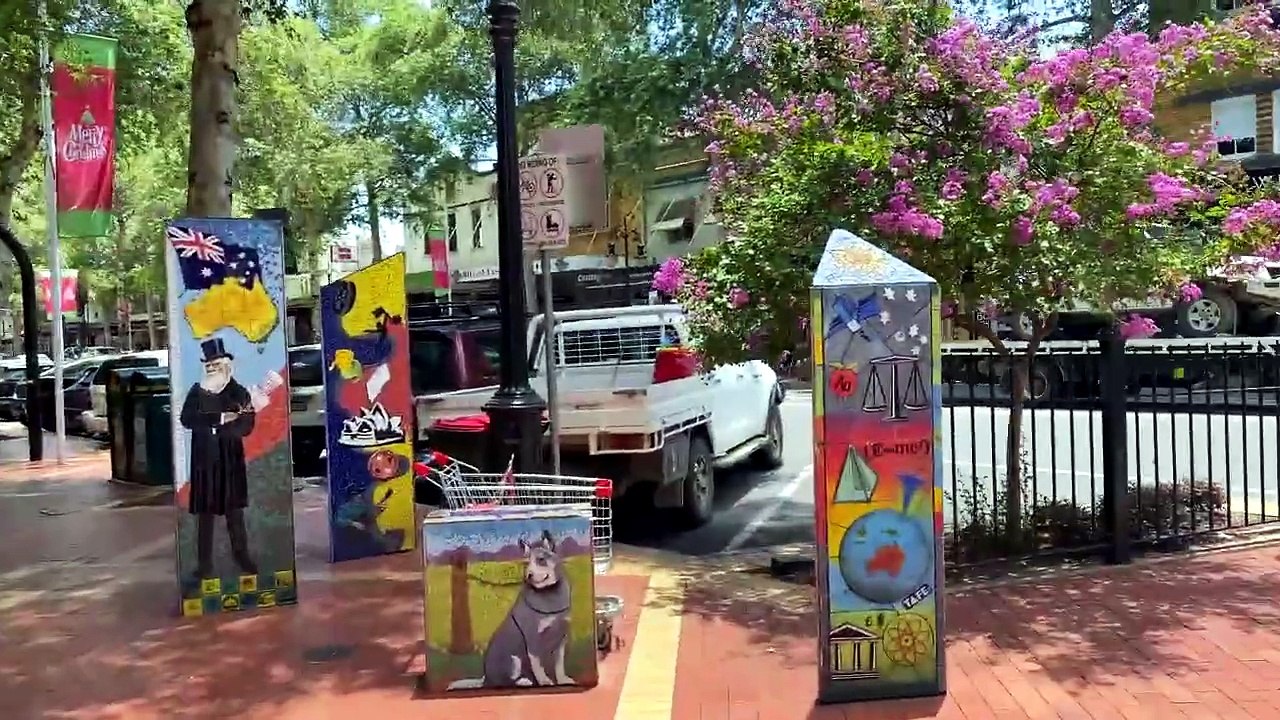 Strolling Down Peel Street in Tamworth | Regional Shopping, History & Main Street Walk 🏛️🌳