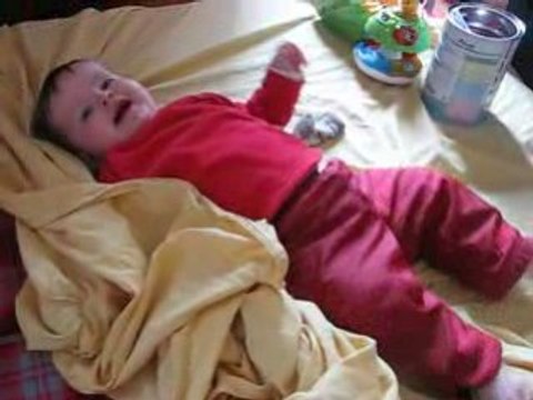 MATHIAS JOUE A CACHE CACHE TOUT SEUL