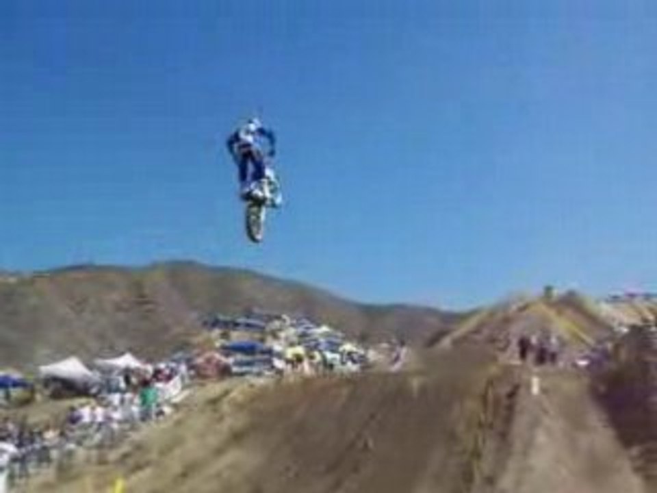 VILLOPOTO AND THE LITES JUMP THE TRIPLE AT GLEN HELEN