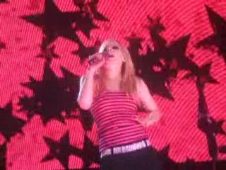 Concert Avril Lavigne 10.06.08 GirlFriend (2)