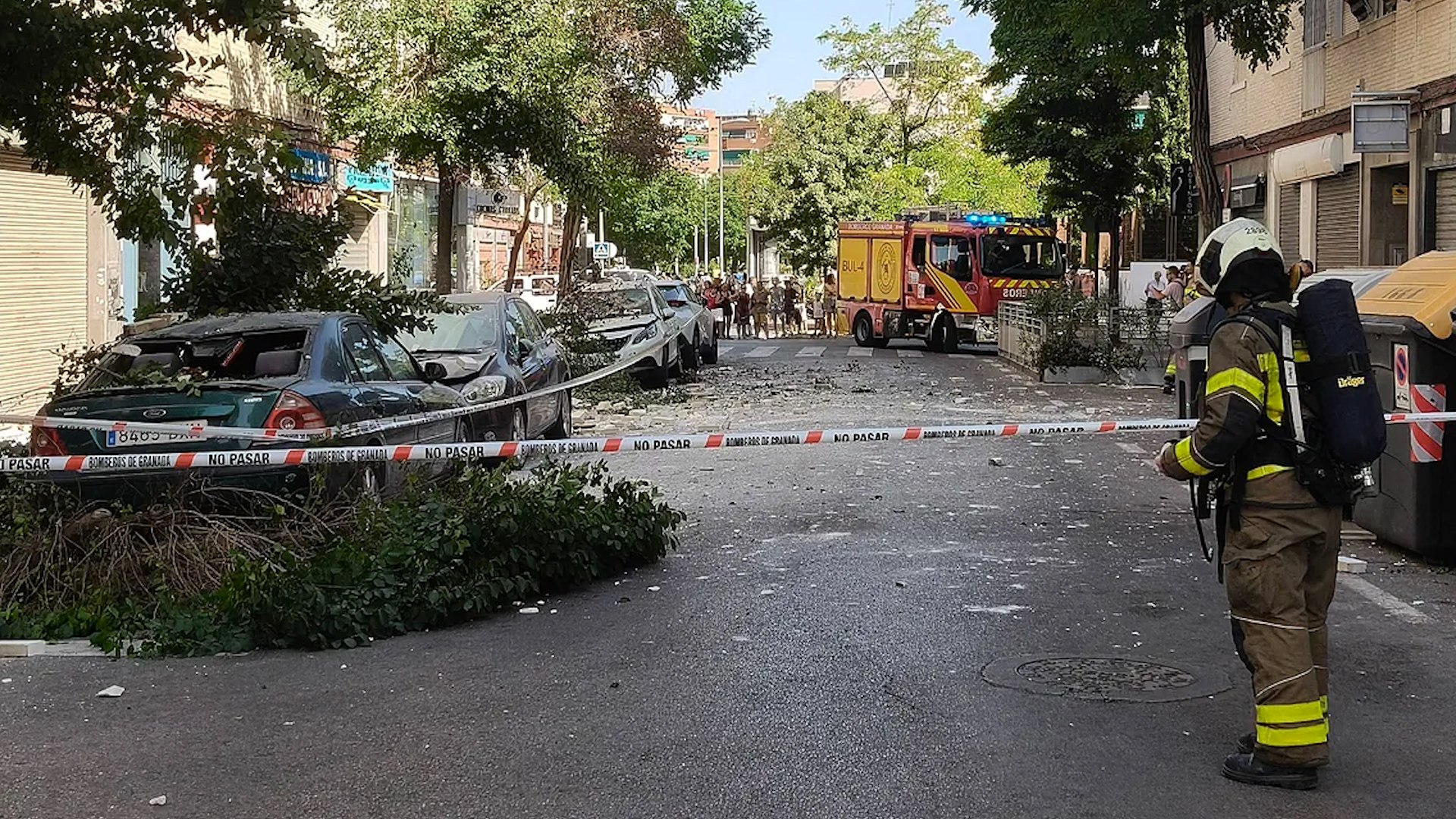 Siete terremotos sacuden Granada y dejan tres heridos leves y desalojos generalizados de centros comerciales y hoteles